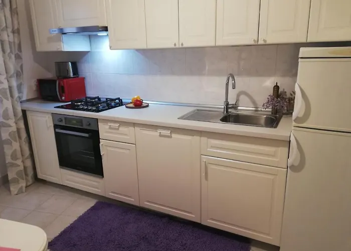 Andromeda Lovely One Bedroom Apartment